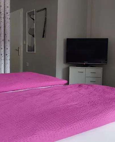 'das Kleine Landhaus' Bed & Breakfast 3*